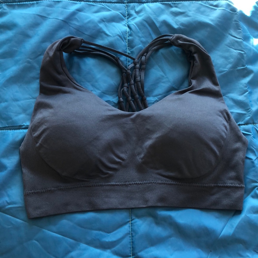 ✨5 for $25, or 7 for $30 ✨ Seamless bra